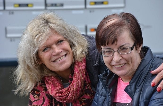 Fietsmaatjes: Yvonne helpt Anita op weg