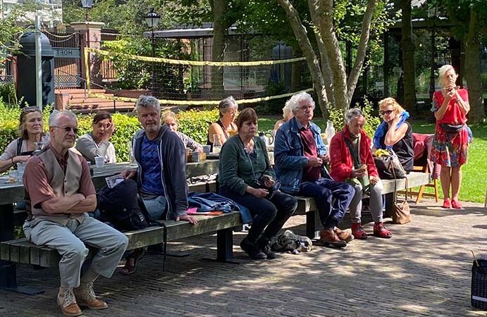 Summer Volunteer Café in Center