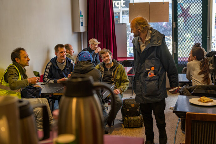 De veegploeg klaar voor de lunch